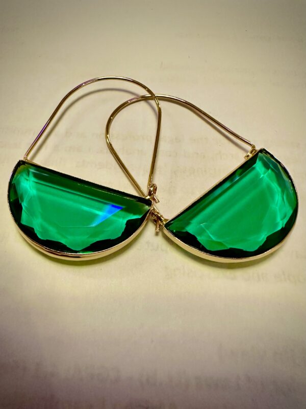 RIZE Earrings (Emerald)